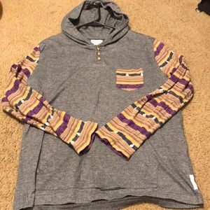 Hooded shirt